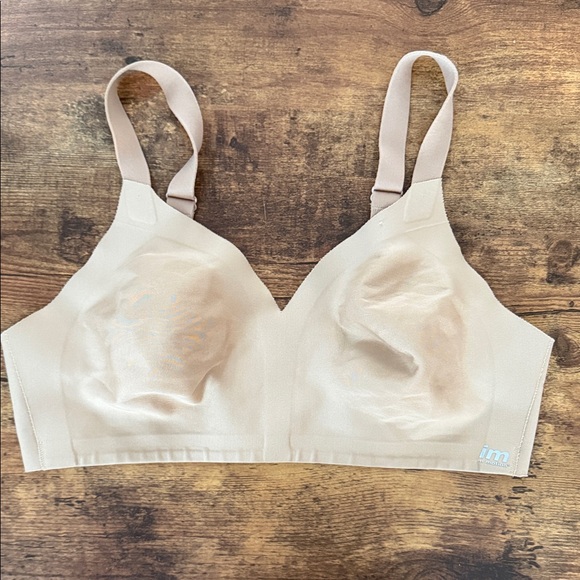 Lilyette Other - Lilyette Nude/Tan Wireless Seamless Comfort Bra